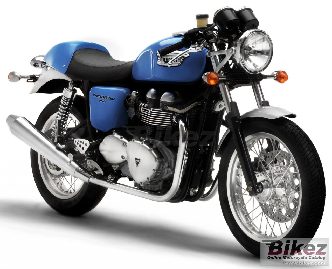 Big Triumph thruxton 900 picture and wallpaper from Bikez.com